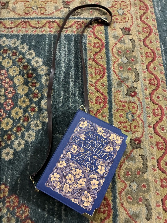 Well Read Handbags - Sense and Sensibility Book Handbag Crossbody Clutch